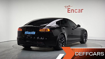 Tesla MODEL S AWD купить на сайте DeffCars