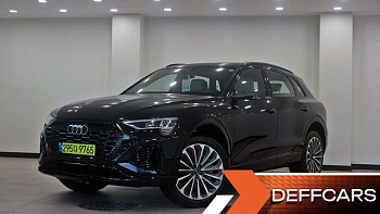 Audi Q8 E-TRON 55 Quattro Premium купить по цене 11 710 883.75 ₽  на сайте DeffCars