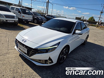 Hyundai AVANTE 1.6 Inspiration купить по цене 1 965 476 ₽  на сайте DeffCars