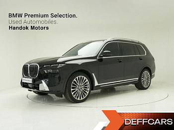 BMW X7 xDrive 40i Design Pure Excellence 6-Seater купить по цене 10 818 326.30 ₽  на сайте DeffCars