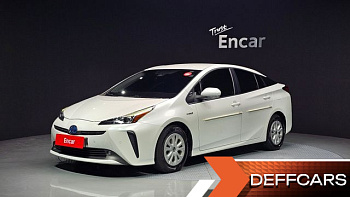 Toyota PRIUS 1.8 купить по цене 2 287 202.46 ₽  на сайте DeffCars