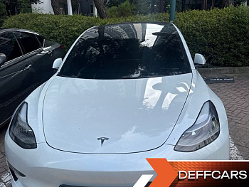 Tesla MODEL 3 Long Range AWD купить на сайте DeffCars