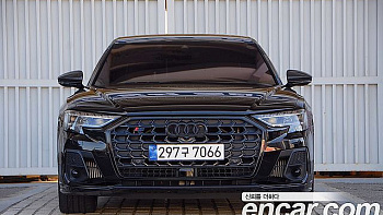 Audi S8 4.0 TFSI Quattro LWB купить на сайте DeffCars