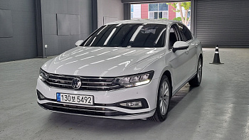 Volkswagen PASSAT 2.0 TDI Premium купить на сайте DeffCars