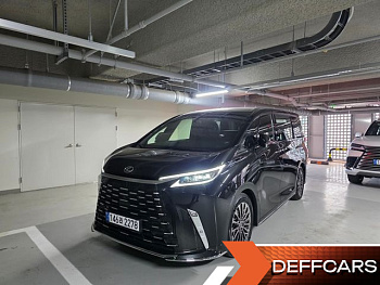 Lexus LM 500h Royal купить по цене 21 542 695.21 ₽  на сайте DeffCars