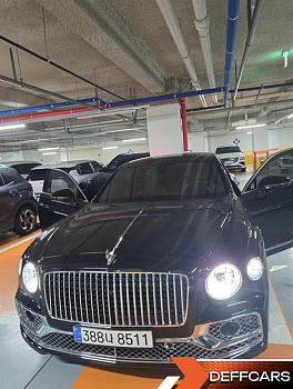 Bentley FLYING SPUR 4.0 купить по цене 15 529 592.46 ₽  на сайте DeffCars