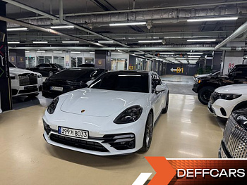Porsche PANAMERA 2.9 AWD Platinum Edition купить по цене 11 209 727.35 ₽  на сайте DeffCars