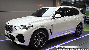 BMW X5 xDrive 40i M Sport купить по цене 10 972 478.91 ₽  на сайте DeffCars