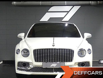 Bentley FLYING SPUR 4.0 купить по цене 26 880 767.05 ₽  на сайте DeffCars