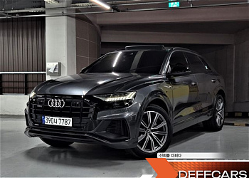 Audi Q8 55 TFSI Quattro Premium купить по цене 6 733 481.35 ₽  на сайте DeffCars