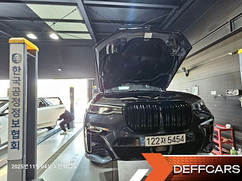 BMW X7 xDrive 40d M Sport 6STR купить по цене 9 380 479.32 ₽  на сайте DeffCars