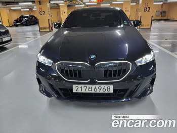 BMW 5-SERIES 530i xDrive M Sport Pro Special Edition купить по цене 8 915 429.32 ₽  на сайте DeffCars